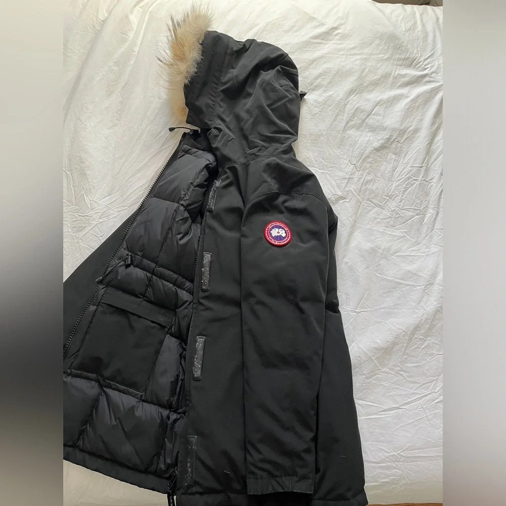 Black, Size Small, Canada Goose Victoria Parka With Hood - Picture 7 of 14